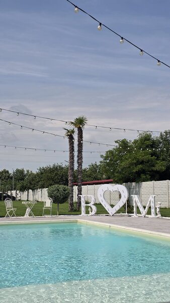 Lyan Events Cernica-Evenimente in aer liber cu piscina si gradina